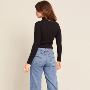 เสื้อยืดสตรีแขนยาวฟิตเนสโยคะฟิตเนสเข้ารูปมีรูหัวแม่มือ - Product Image 4