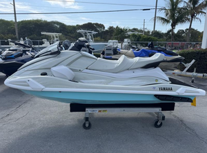 Bonne affaire pour la nouvelle Yamaha WaveRunners VX Cruiser HO 2025 avec audio - Product Image 2