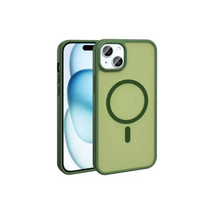 Funda Protectora Trasera de Silicona Líquida Mate Compatible con Magsafe, Color Verde Oscuro Premium para iPhone 15 Modelo A53 - Product Image 1