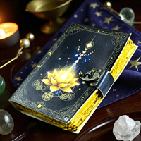Diario de cuero de loto dorado impreso, libro hecho a mano de Shadows Witchy Grimoire, diario de escritura de tapa dura mágica y cuaderno de hechizos
