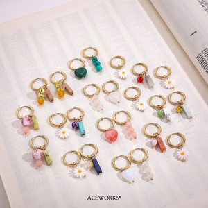 Galería <span class=keywords><strong>de</strong></span> <span class=keywords><strong>Aros</strong></span> Chinoiserie |   Pendientes <span class=keywords><strong>de</strong></span> Aro Huggie <span class=keywords><strong>de</strong></span> Cerámica con Baño <span class=keywords><strong>de</strong></span> Oro PVD <span class=keywords><strong>de</strong></span> 18K y Acero Inoxidable |   Impermeable, Resistente al Deslustre - Product Image 5