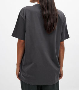 เสื้อยืดผู้หญิงคุณภาพสูง ผ้าฝ้าย 100% ทรงโอเวอร์ไซส์ ไหล่ตก หนัก 280GSM พิมพ์ลายโลโก้ด้วยเทคนิคซิลค์สกรีน แบบ 3 มิติ สำหรับฤดูร้อน - Product Image 6