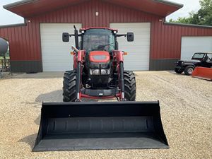 Tracteur agricole Case IH Farmall 115U - Product Image 5