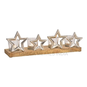 Figurine de bateau de luxe décorative de Noël en aluminium et bois unique avec base en bois rectangulaire décor de Noël fini argent - Product Image 5
