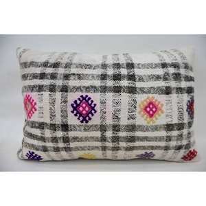 Almohada Ikat de lana púrpura, cojín tejido bordado Floral Vintage de 16x24 pulgadas para sofá y uso decorativo en el hogar - Product Image 1