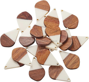 Colgante de madera de resina, collar con colgante de madera de resina BOHO hecho en India, collar mayorista - Product Image 2