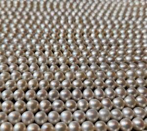 Cuentas sueltas de hebras de perlas blancas de agua dulce sin tratar naturales de alta calidad con efecto óptico de cambio de Color para la fabricación de joyas - Product Image 6