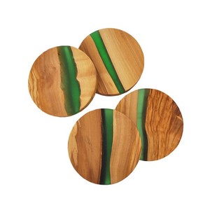 Ensemble de sous-verres en résine de Noël et en bois d'acacia fabriqués à la main avec support sous-verres pour la décoration moderne de la maison et du bureau - Product Image 5
