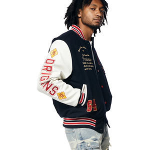 Vente en gros Vestes universitaires personnalisées en cuir PU de style letterman pour hommes, support mince, long logo imprimé/brodé - Product Image 5