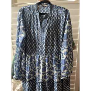 Vestido LALA Blue Lagoon - Elegante y Discreto, Talla Única, Transpirable y Sostenible para Fiestas, Clubes y Ocio, Ropa ODM - Product Image 3