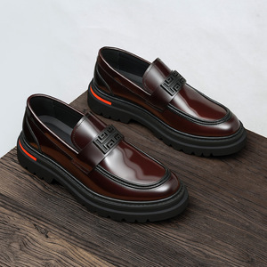 Chaussures Oxford en cuir de vachette pleine fleur avec talon amorti et design antidérapant, chaussures habillées pour hommes, chaussures en cuir - Product Image 1