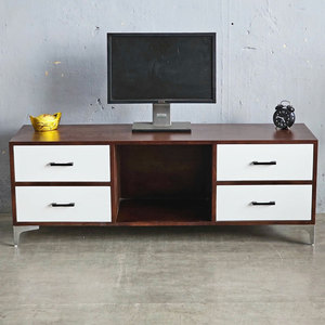 ตู้วางทีวีไม้ยางพารา รุ่นโมเดิร์น ขนาด 140x40x50 ซม. รุ่น KTV68099 เฟอร์นิเจอร์ห้องนั่งเล่น สำหรับใช้ในบ้านและบ้านสไตล์ฟาร์มเฮาส์ - Product Image 3