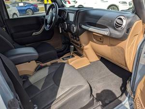 Jeep Wrangler Unlimited Sahara 2014 d'occasion - Product Image 3