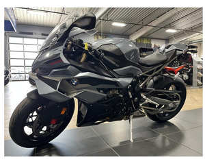 Nueva motocicleta deportiva 2025 1000 S RR-¡Opción de Entrega puerta a puerta disponible! - Product Image 3