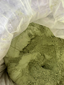 Siêu thực phẩm 2024: Bột lá cần tây dinh dưỡng cao cho trà và sinh tố | hoàn hảo cho giải độc, năng lượng và cuộc sống lành mạnh - Product Image 1