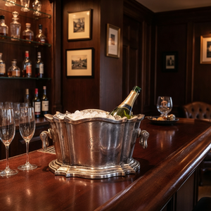 Seau à glace rectangulaire en aluminium moulé à la main pour 3 bouteilles avec poignées, finition argent antique, idéal pour les fêtes - Product Image 5