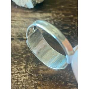 Anillo Mira Paymenta de Plata de Ley Turquesa con Incrustaciones de Acero Inoxidable y Moissanita, Marca Privada, Regalo Perfecto para 10.5 - Product Image 5