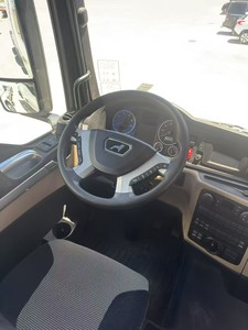 RuiyuanヘビーデューティGERMAN 6X2,6X4ディーゼルエンジンユーロ中古建設機械輸送トラクタートラックヘッド - Product Image 3