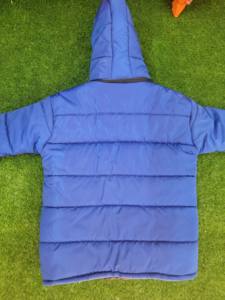 Blouson matelassé vintage en laine personnalisable avec logo brodé, capuche et motif patchwork 3D, service ODM/OEM disponible, taille XS pour l'hiver - Product Image 3