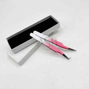 Pince à cils en acier inoxydable à poignée diamant durable Logo personnalisé Pointe de volume noir rose en forme de coeur Pointe pointue de cils en fibre - Product Image 1