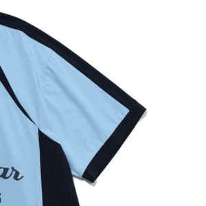 Camiseta de equipo de fútbol personalizada, tela de malla transpirable, traje duradero de secado rápido para partidos y práctica - Product Image 5