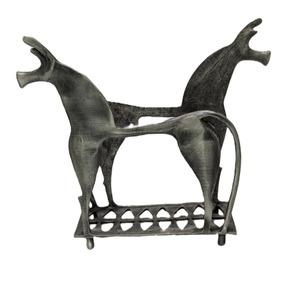Servilletero Dorado Vintage con Forma de Caballo para Espacios Formales, Mesa de Comedor, Mostrador de Oficina y Decoración Elegante de Mesa, Procedente de la India - Product Image 3
