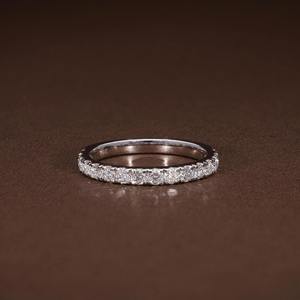 Anillo de Media Eternidad con Diamante Cultivado en Laboratorio de 0.71ct, Anillo Apilable, Anillo de Bodas de Diamante, Viene con Certificado y Caja de Regalo, Anillo Único - Product Image 4