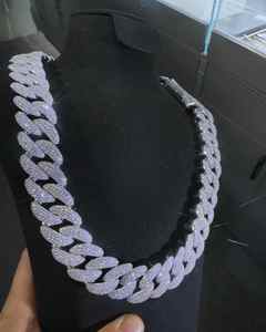 โซ่คล้องคอสีขาวและ VVS1ขนาด18มม. สีขาวทองเพชรสไตล์ฮิปฮอปกับเงิน925ผ่านสเตอริ่ง14K รวมเครื่องทดสอบเพชร - Product Image 3