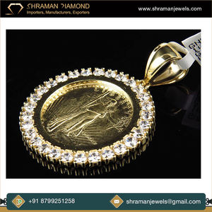 Bijoux fins faits à la main de qualité supérieure Design moderne 1.02 TCW 10K Gold Custom Icy Liberty Charm Moissanite Diamond Pendant - Product Image 5