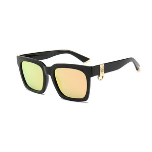 Occhiali da Sole Polarizzati da Uomo Ispirati ai Designer - Vendita all'Ingrosso P3394 - Product Image 1