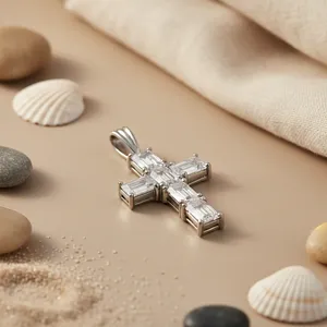 Pendentif croix en or blanc et or rose plaqué rhodium, zircon et diamant, pour femme, tendance et vintage, à porter au quotidien - Product Image 3
