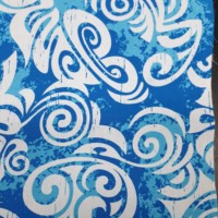 Impresionante diseño impreso polinesiano en algodón 40s, 44 pulgadas, disponible en más de seis colores diferentes, pedido mínimo de 300y