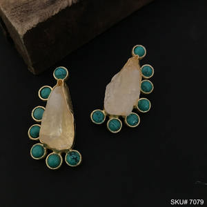 Boucle d'oreille turquoise Boucles d'oreilles design plaqué or clou géométrique Bijoux en laiton Boucle d'oreille de fiançailles - Product Image 1