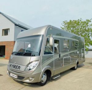 Discover quality Hymer motorhomes equipped with dual 95W solar panels and an integrated smart touchscreen system - Product Image 4