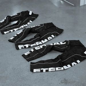 Pantalon de survêtement de survêtement de survêtement personnalisé Pantalon en nylon Streetwear pour hommes - Product Image 6