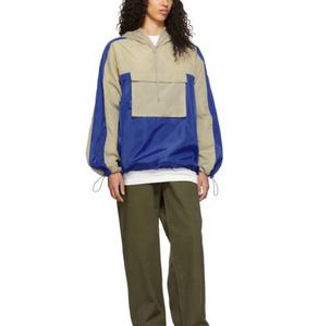 Chaqueta cortavientos de nailon para mujer al por mayor, ropa de calle con capucha personalizada, tela de poliéster, chaqueta deportiva cortavientos para mujer de dos tonos - Product Image 3