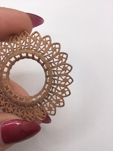 Charmant design floral cadre doré porte-photo décoratif élégant affichage de photos de table pour la décoration intérieure idée cadeau de bureau - Product Image 5