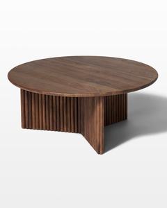Table basse Micheel en teck massif avec finition brune pour une utilisation en intérieur et en extérieur - Product Image 1
