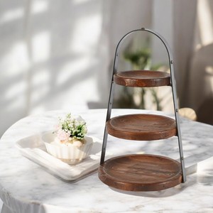 Support à gâteau en bois de manguier et métal à 3 niveaux avec finition argentée pour servir des muffins et des fruits dans les restaurants Outils décoratifs pour gâteaux - Product Image 5