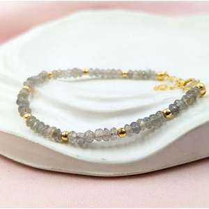 Bracelet élégant en cristal de labradorite plaqué or 18 carats, accessoire de mode - Product Image 4