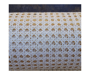 2023 un rouleau de sangle de canne en rotin en plastique écologique de qualité matière première de canne en rotin fabriquée au Vietnam - Product Image 1