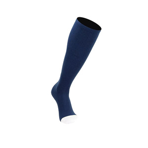 Haute qualité 100% coton hommes chaussettes nouveau Design matériel personnalisé pour chaussettes de sport de couleur unie en gros jambières - Product Image 5