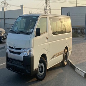 Autobús TOS YOTAS HIA ACE TURBO AWD 2022 con Asientos de Cuero Oscuro, Listo para Enviar - Product Image 1