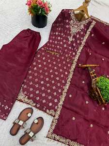 ชุดเสื้อผ้าพื้นเมืองอินเดียระดับพรีเมียม พร้อมงานปักอย่างประณีต - Product Image 5