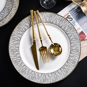 Vaisselle de luxe moderne européenne en porcelaine à bord doré pour la restauration, <span class=keywords><strong>assiettes</strong></span> et plats de service pour salades et steaks - Product Image 4