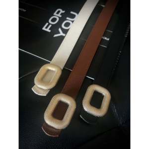 Cinturón de Cuero Vacuno con Hebilla Dorada de 3 cm para Mujer - Product Image 2