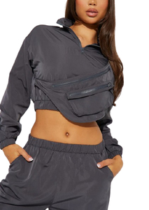 Conjunto Deportivo Corto de Nailon para Mujer con Logotipo Personalizado al por Mayor, Chaqueta Cortavientos y Pantalones Deportivos de Nailon y Poliéster para Mujer - Product Image 5