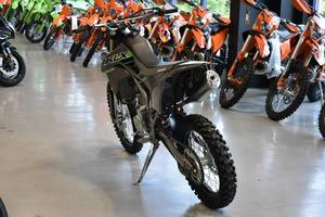 Kawasakis KLX 300R de haute qualité, nouvelle moto tout-terrain 292cc, utilisation en jardin, livraison porte à porte dans le monde entier - Product Image 2