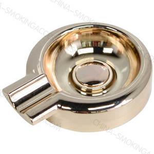 Nouveau cendrier en laiton de conception classique faite à la main indienne avec base en bois taille et forme personnalisées quantité minimale de commande bas à vendre - Product Image 2