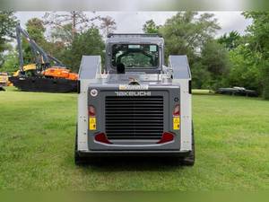 รถตักล้อยางมือสอง ปี 2024 ยี่ห้อ TAKEUCHI รุ่น TL12R2  น้ำหนักบรรทุก 9 ตัน เครื่องยนต์ Kubota ปั๊มไฮดรอลิก Eaton มอเตอร์กำลัง 60KW - Product Image 3